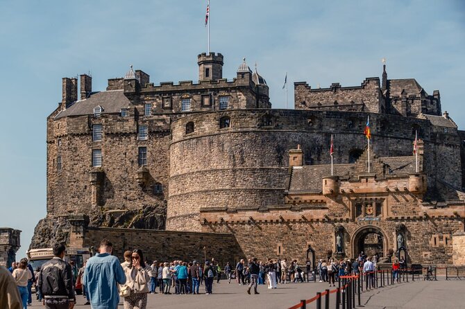 Edinburgh Castle and Scottish Parliament Tour