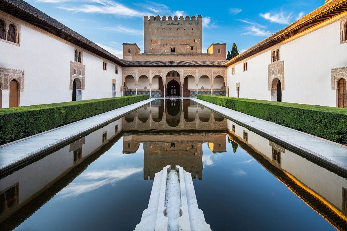 Alhambra & Generalife Gardens Tour